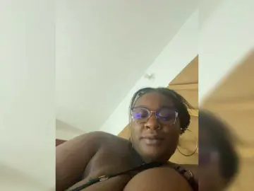 Bongacams Sex Cam of Chantellexoti