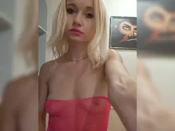 Bongacams Free Live Porn of AlinaLoves