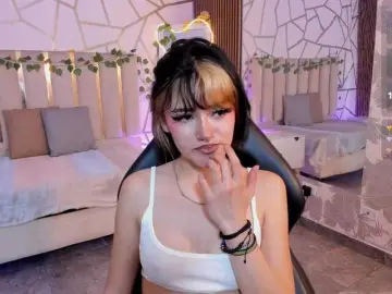 Bongacams Free Live Porn of Cloee-tay1