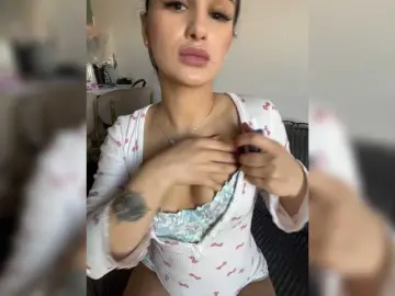 Bongacams Live Sex Cam of soxiee