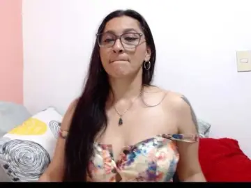 Bongacams Best live sex cam show of KarinaSuarez1