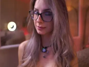 Bongacams Free Live Porn of MaddieBryggs