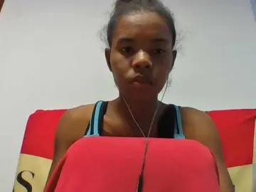Bongacams Watch Live Sex Cams of Emelie1a