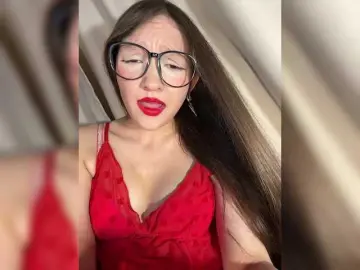 Bongacams Adult Webcam of Cute-Lolly