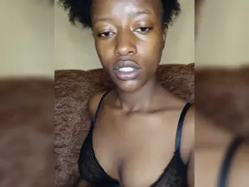 Bongacams Live Sex Cam of Moonoir