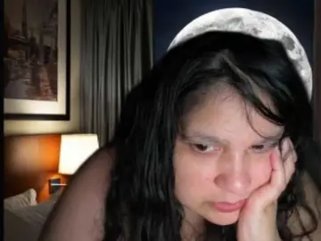 Bongacams Free Live Porn of DUMBHOEMELANIE