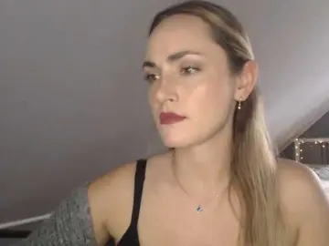 Bongacams Free Live Porn of ScarlettXQueen