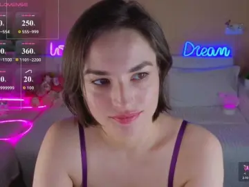 Bongacams Watch Live Sex Cams of Camilla-One