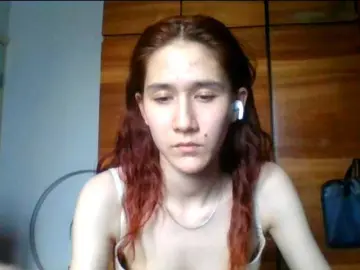 Bongacams Free Live Porn of QueenHerson