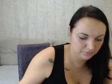 Bongacams Free Porn Cam of AngelinaCute