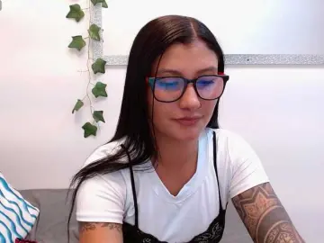 Bongacams Free Porn Cam of louisk2