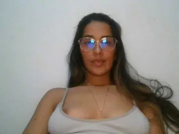 Bongacams Nude Webcam of JuanaBrunette
