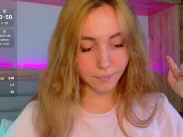 Bongacams Watch Live Sex Cams of LunaXBaddie