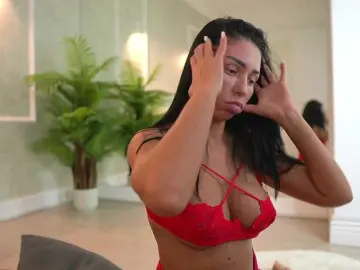 Bongacams Live Sex Cam of MyaBlack