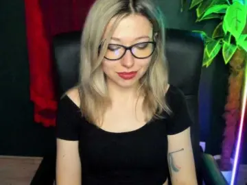 Bongacams Free Porn Cam of xxHeidiLove