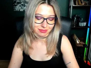 Bongacams Watch Live Sex Cams of xxHeidiLove