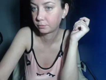 Bongacams Adult Webcam of petitedanielle