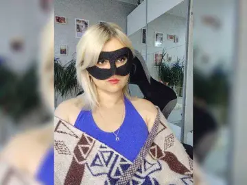 Bongacams Sex Cam of LOVEMENOW23
