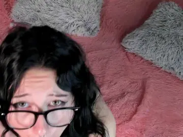 Bongacams Watch Live Sex Cams of GlitchDoll