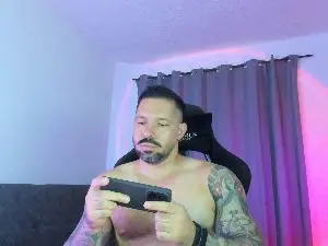 Cam4 Free Porn Cam of TheMagicFoxxx
