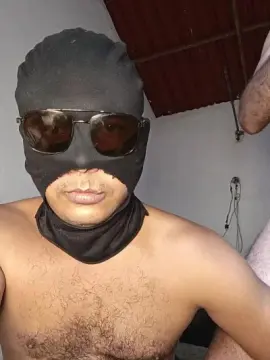 Cam4 Live Sex of MONSTER777DADDY