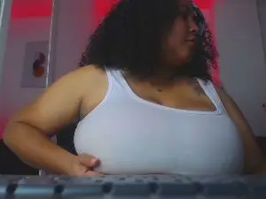 Cam4 Live Sex Cam of Ayliinn_