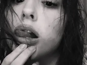 Cam4 Sex Chat of LoriannMeinert