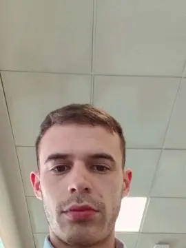 Cam4 Sex Cam of Leoo2277