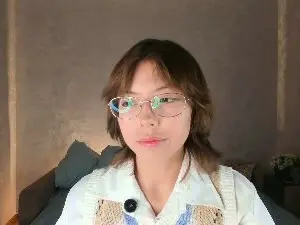 Cam4 Live Porn of LauriDoverspike