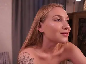 Cam4 Free Live Porn of ElnaMolitor