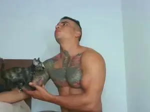 Cam4 Nude Webcam of Lucasflexthis_1