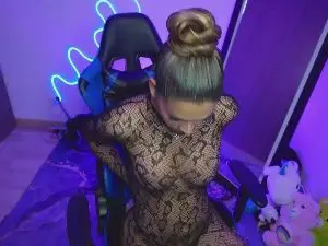 Cam4 Free Porn Cam of __tayler