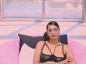 Cam4 Sex Chat of ErroticStarr1zn