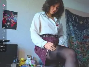 Cam4 Free Live Porn of MiaLovelyOne