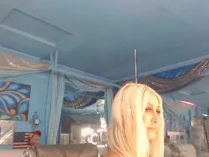 Cam4 Watch Live Sex Cams of adrianna_fox