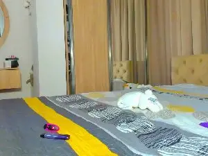 Cam4 Live Porn of Lesyalis