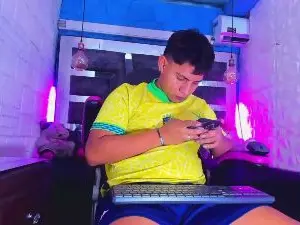 Cam4 Live Sex Cam of Richi_hottt