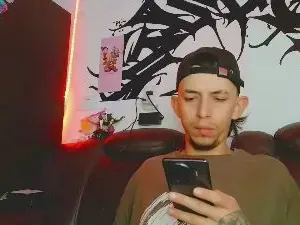 Cam4 Live Sex Cam of Chris_Joness