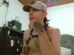 Cam4 Nude Webcam of Chris_Joness