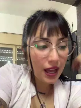 Cam4 Private Sex Chat of Lareyni26