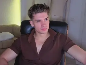 Cam4 Live Sex Cam of MaxKaidenn