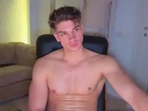 Cam4 Live Porn of MaxKaidenn