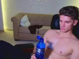 Cam4 Free Porn Cam of MaxKaidenn