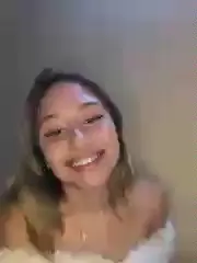 Cam4 Live Sex Cam of babychiara