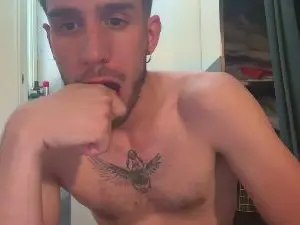 Cam4 Watch Live Sex Cams of Dorian3232