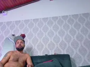 Cam4 Free Live Porn of Michael_twinkk