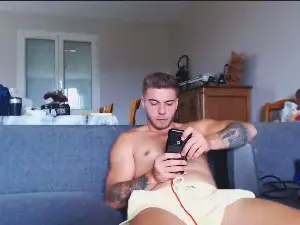 Cam4 Private Sex Chat of Elka_fit28