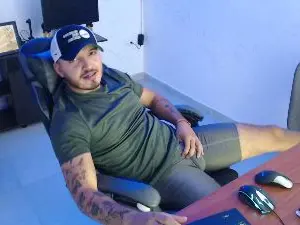 Cam4 Free Porn Cam of Thiago_420_