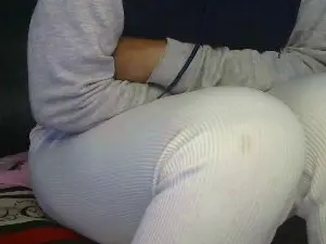Cam4 Watch Live Sex Cams of Leonynda_1