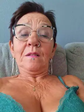 Cam4 Free Porn Cam of Babylove54